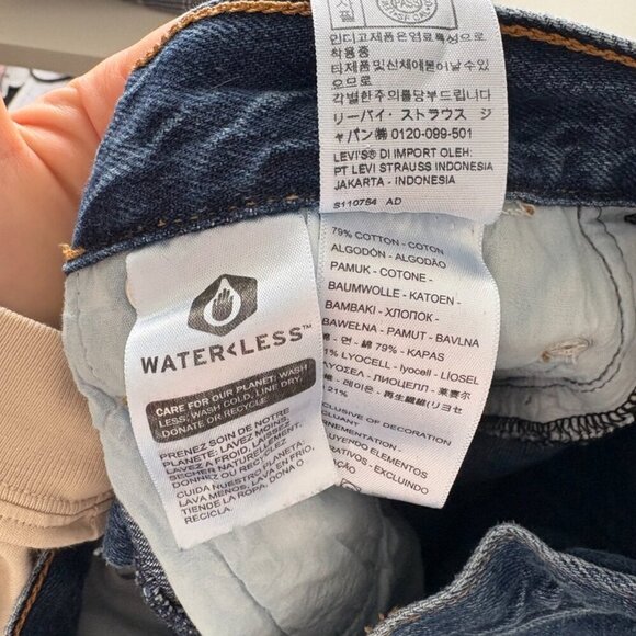 Levi's Loose Kick Flare High Rise Raw Hem Denim Jean Size 27 - Picture 4 of 6